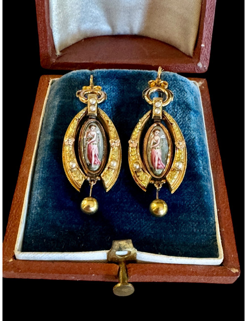 Pendants d'Oreilles En Or De Couleurs Et Porcelaine émaillée